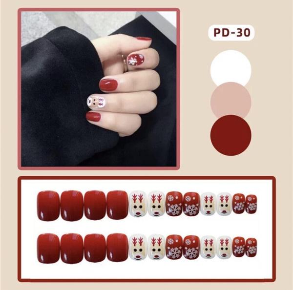 24 Christmas Red Reusable Fake Press Nails