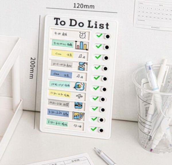 DIY Plastic Schedule Chore Todo List