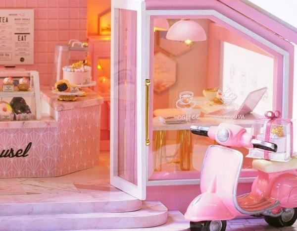 Cute Room DIY Pink Patisserie Cake Shop Music Miniature Dollhouse