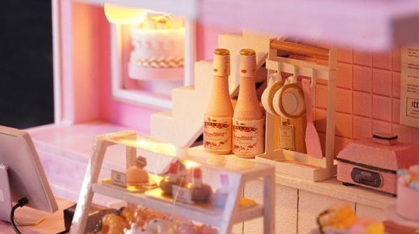 Cute Room DIY Pink Patisserie Cake Shop Music Miniature Dollhouse