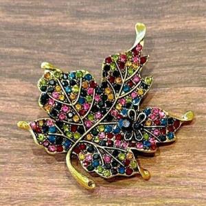 Luxury Baroque Retro Vintage Crystal Leaf Brooch