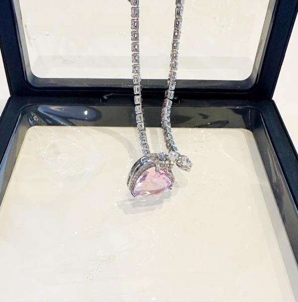 Luxury 18K Platinum Plated Pink Heart Love Necklace