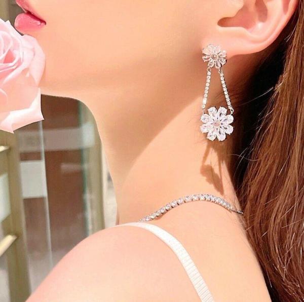 18K Platinum Plated Zircon Flower Pendant Earrings