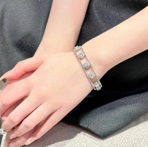 18K Platinum Plated Zircon Chain Flower Bracelet