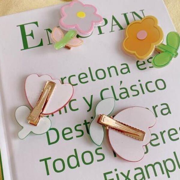 Cute Cartoon Acrylic Flower Hair Clips