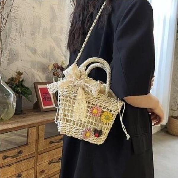 Straw Flower Woven Lace Crossbody Shoulder Bag