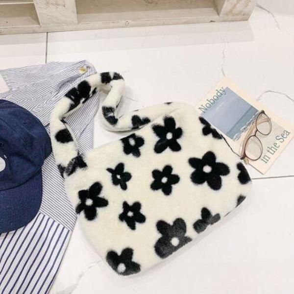 Fluffy White Flower Shoulder Bag