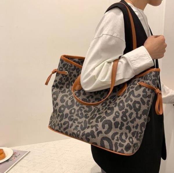 Casual Leopard Print Large Bag