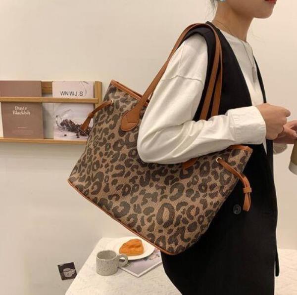 Casual Leopard Print Large Bag