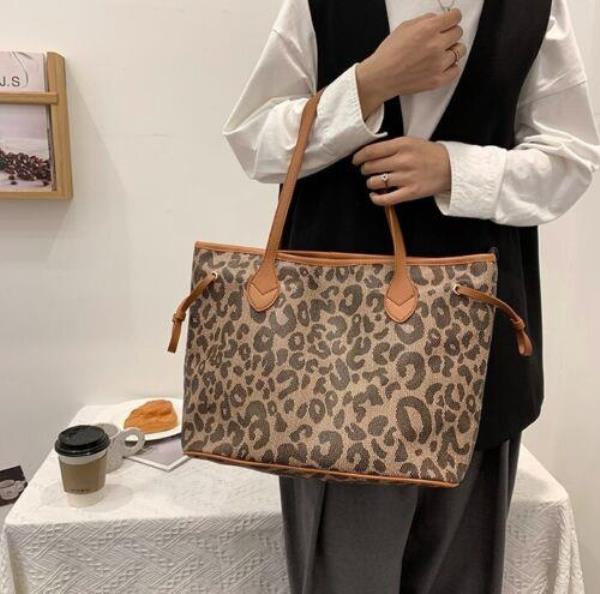 Casual Leopard Print Large Bag