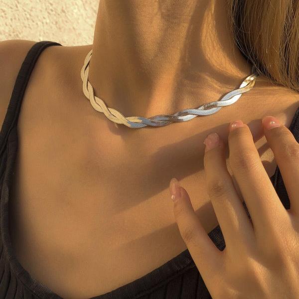 Chic Snake Twist Knit Clavicle Necklace