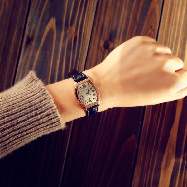 Barrel Slim Leather Watchband Quartz Watch