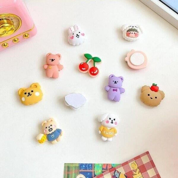 9 Cartoon Bear Resin Patch Adhesive Ornaments