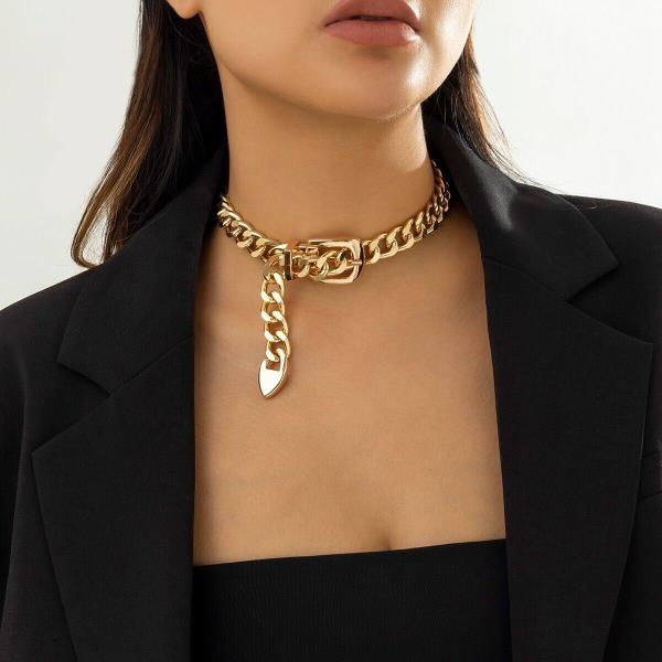 Metal Belt Buckle Clavicle Necklace