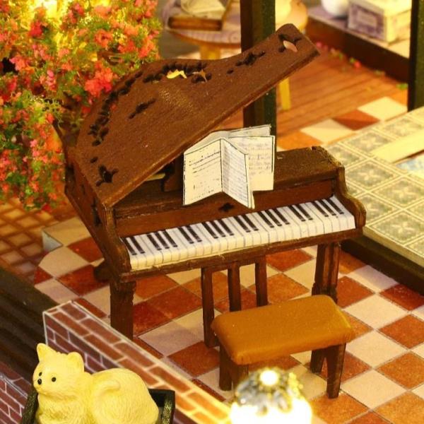 Romantic European Style Villa Handcraft Music Miniature Dollhouse