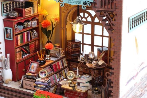 DIY Wooden Magic Bookstore Handcraft Miniature Dollhouse