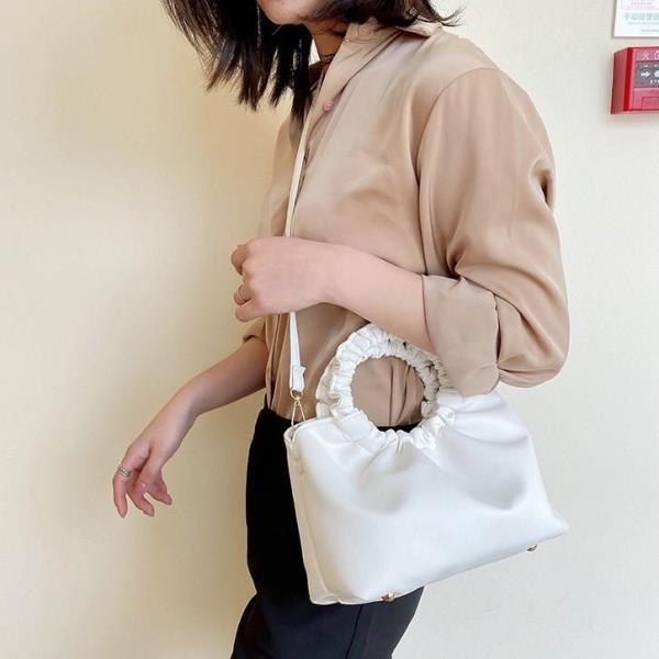 Ring Cloud Crossbody Bag