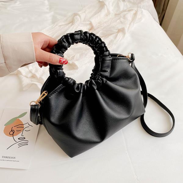 Ring Cloud Crossbody Bag