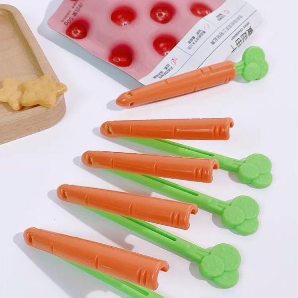 5 Carrot Seal Clips With Magnet Case