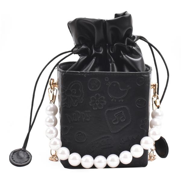 Elegant Pearl Box Crossbody Handbag