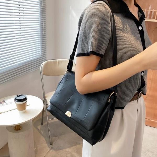 Flap Zip Shoulder Bag