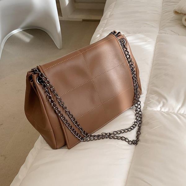 Large Flap Chain Shoulder Bag