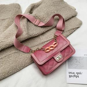 Pink Gradual Colour Chain Shoulder Bag