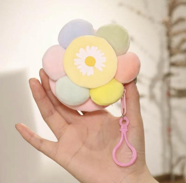 Daisy Flower Keyring Coin Purse