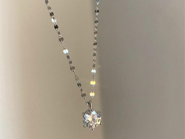 Single Crystal Choker Pendant Necklace