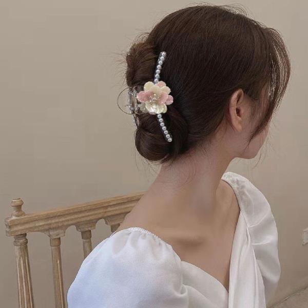 White Pearl Flower Hair Claw