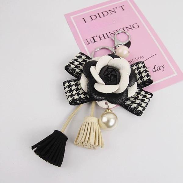 Camellia Black White Tassel Keyring