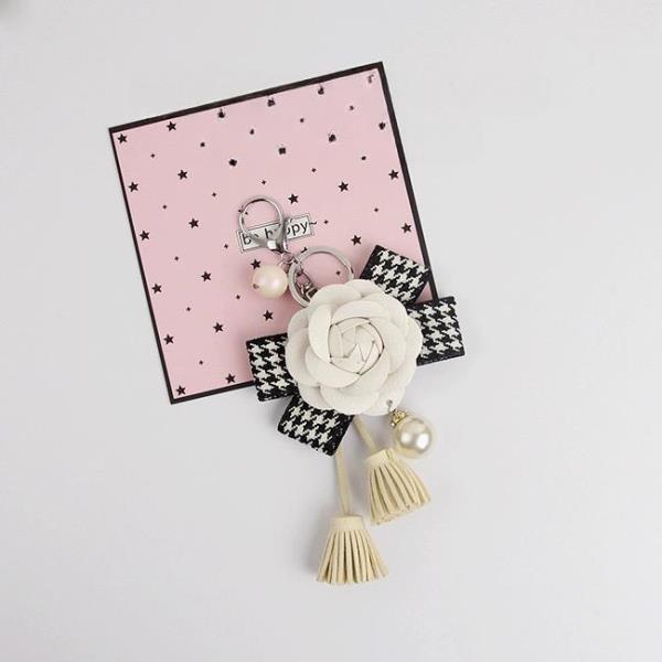 Camellia Black White Tassel Keyring