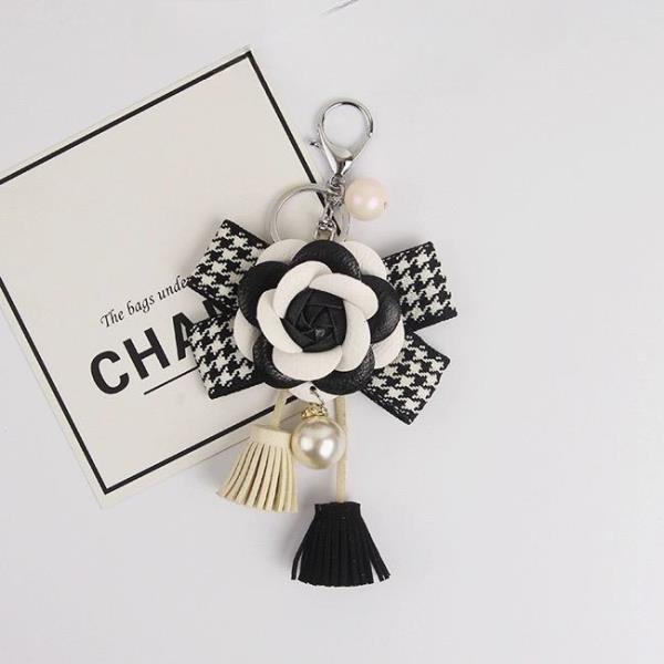 Camellia Black White Tassel Keyring