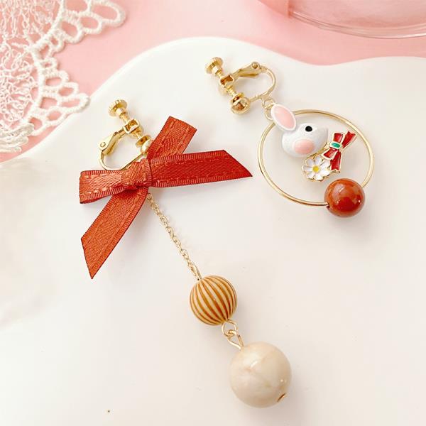 Orange Pearl Cartoon Rabbit Earrings