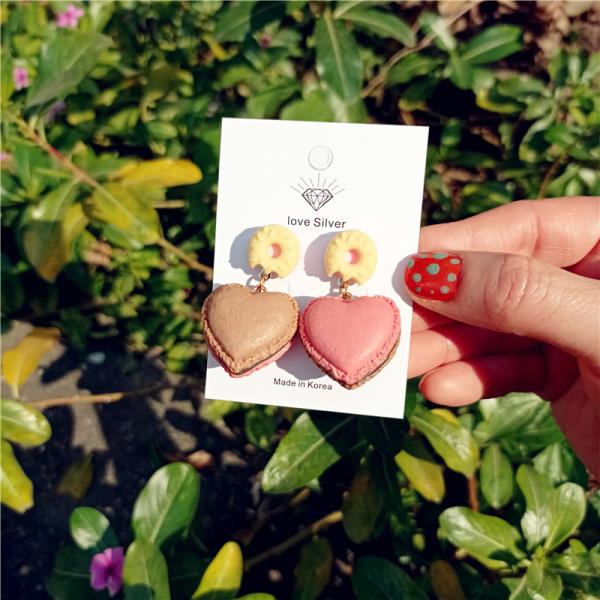 Cartoon Heart Cookie Resin Earrings