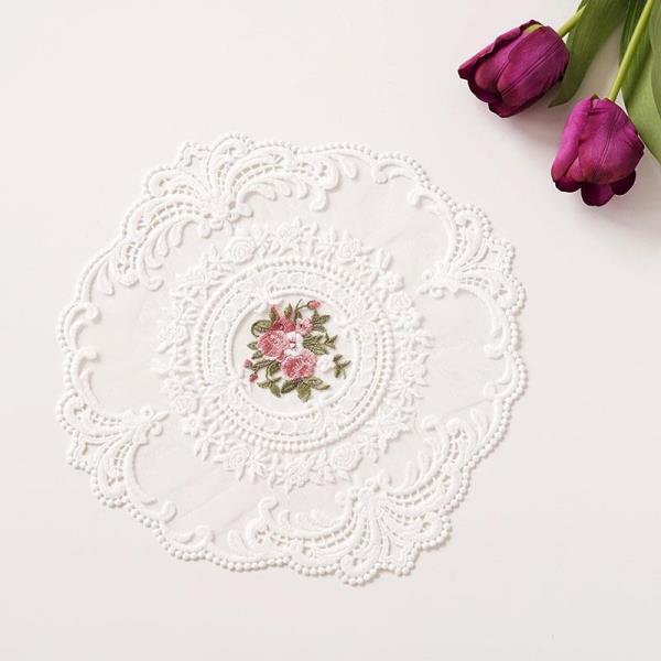 Embroidered Flower Lace Placemat