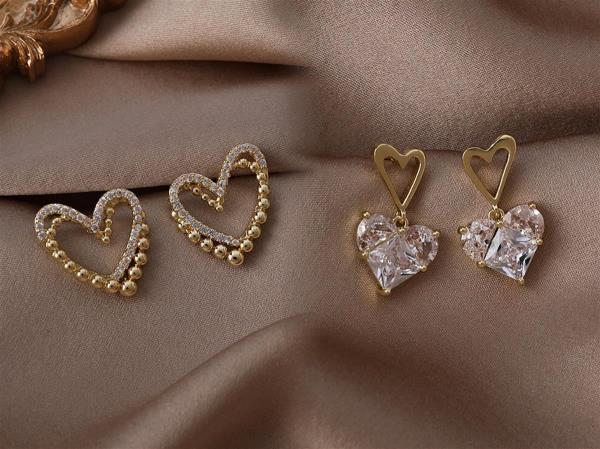 Luxury Shining Double Gold Heart Studs