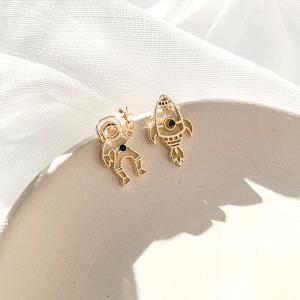 Shiny 3D Rhinestone Knit Butterfly Studs