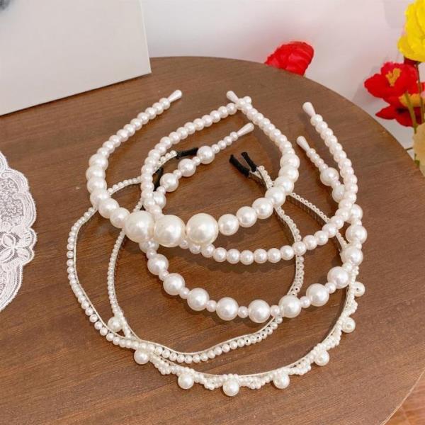 Retro White Pearl Wave Headband