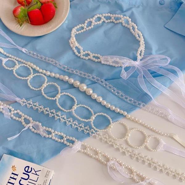 Retro White Lace Pearl Necklace