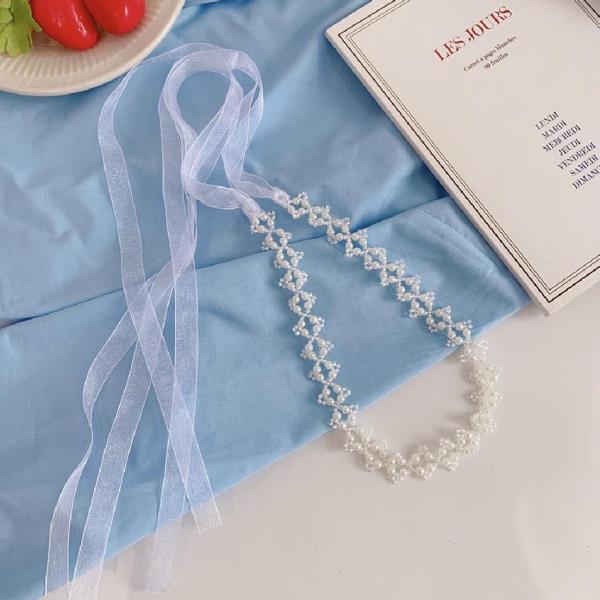 Retro White Lace Pearl Necklace