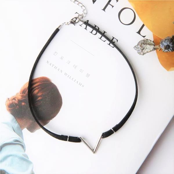 Simple V Shape Black Leather Choker