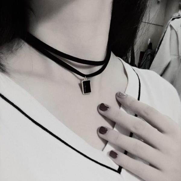 Black Crystal Rectangle Leather Choker