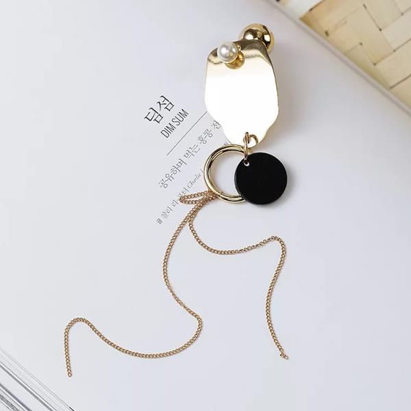 Black Metal Long Tassel Earring