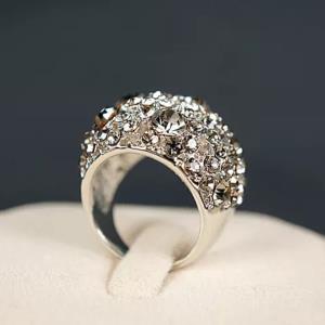 Luxury Rhinestone Silver Butterfly Ring