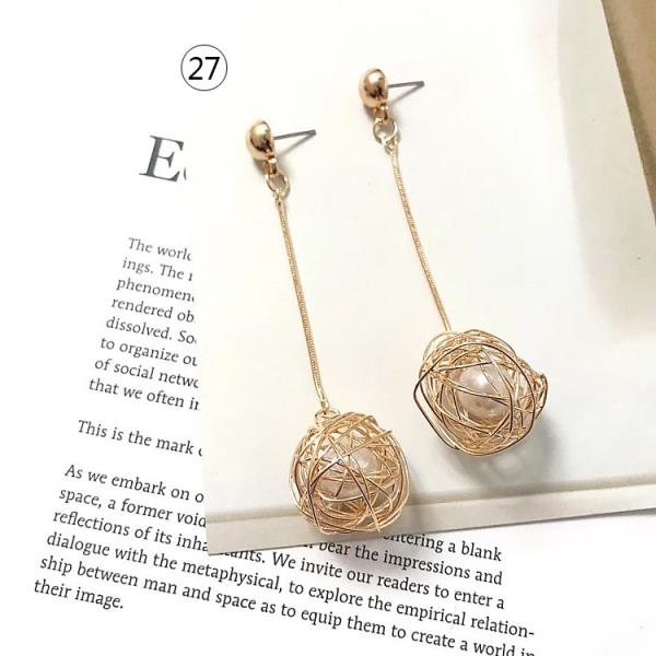 Elegant Gold Metal Tassel Long Drop Earrings