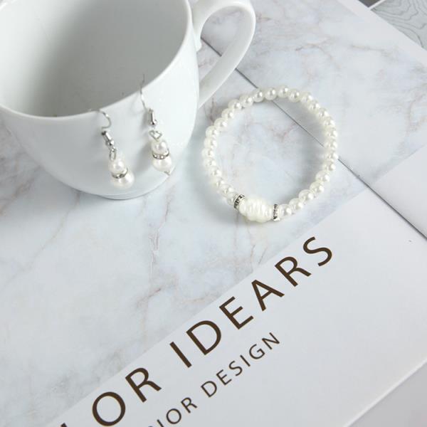 White Pearl Necklace Earrings Bracelet Set