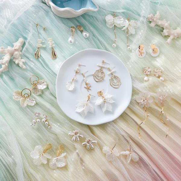 Fairy White Flower Pearl Tassel Dangle Earrings