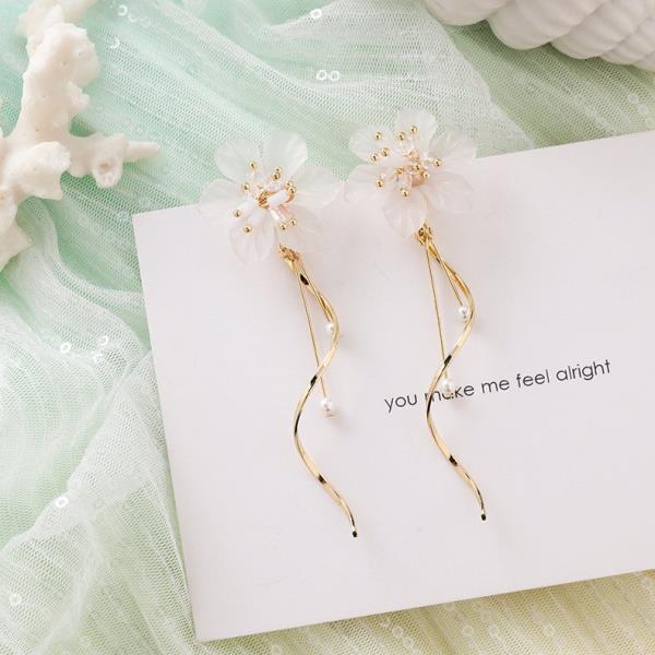 Fairy White Flower Pearl Tassel Dangle Earrings