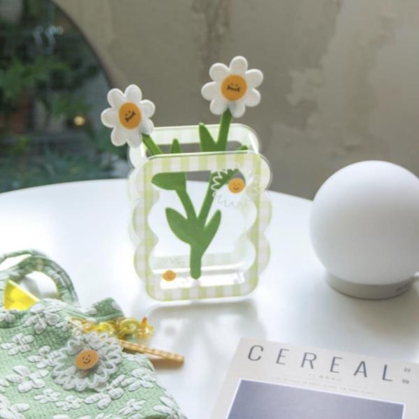 Modern Acrylic Transparent Flower Vase